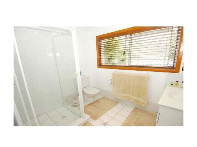 5 Teak Place, Ashmore QLD 4214