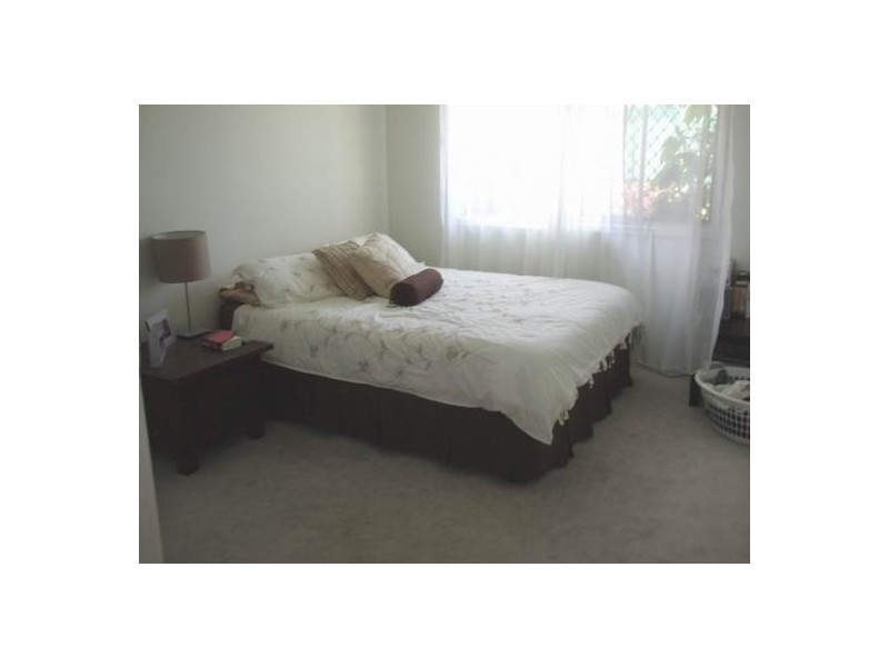 23 St Andrews Ave, Isle Of Capri QLD 4217