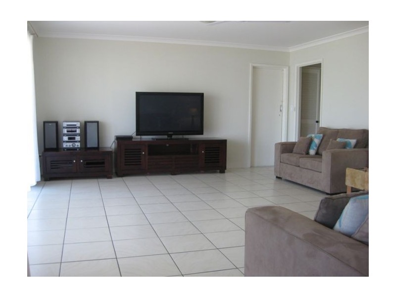 23 St Andrews Ave, Isle Of Capri QLD 4217