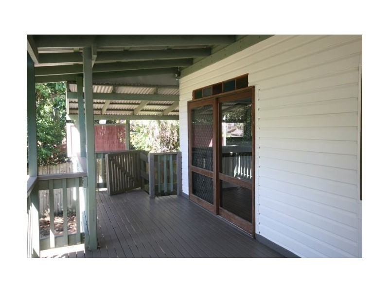 9 McCowan Street, Ashmore QLD 4214