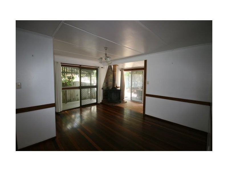 9 McCowan Street, Ashmore QLD 4214