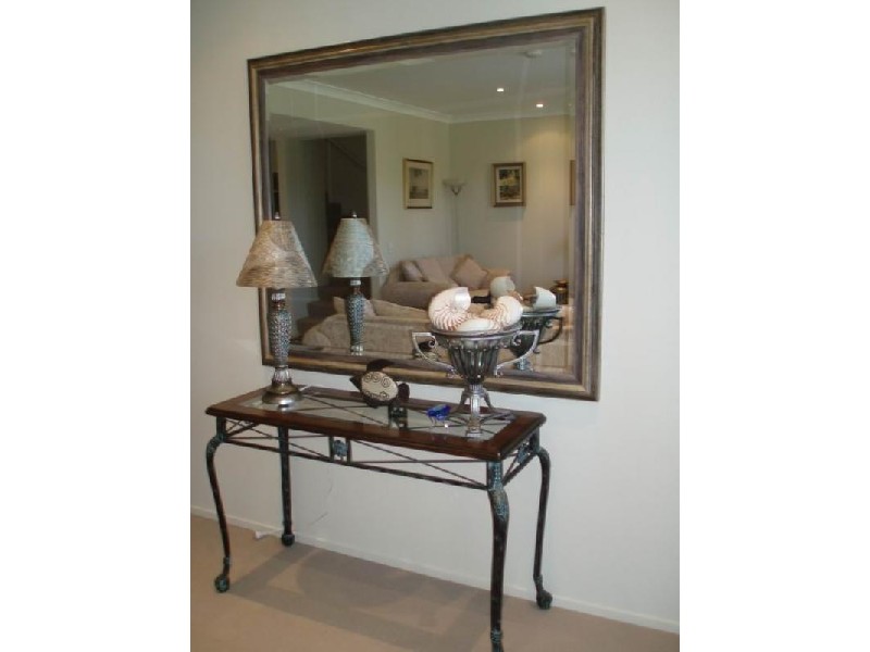 Broadbeach Waters QLD 4218