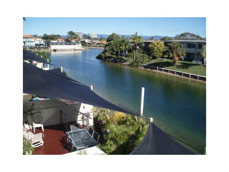 Broadbeach Waters QLD 4218