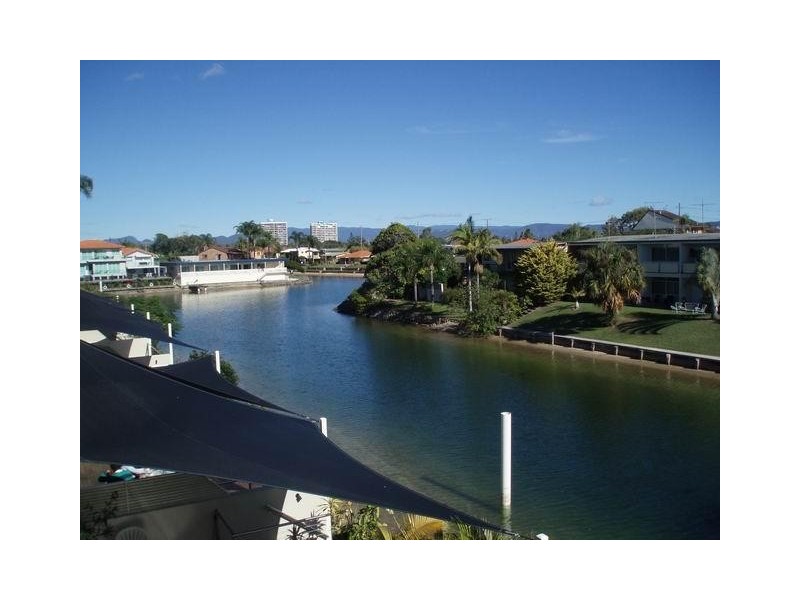 Broadbeach Waters QLD 4218
