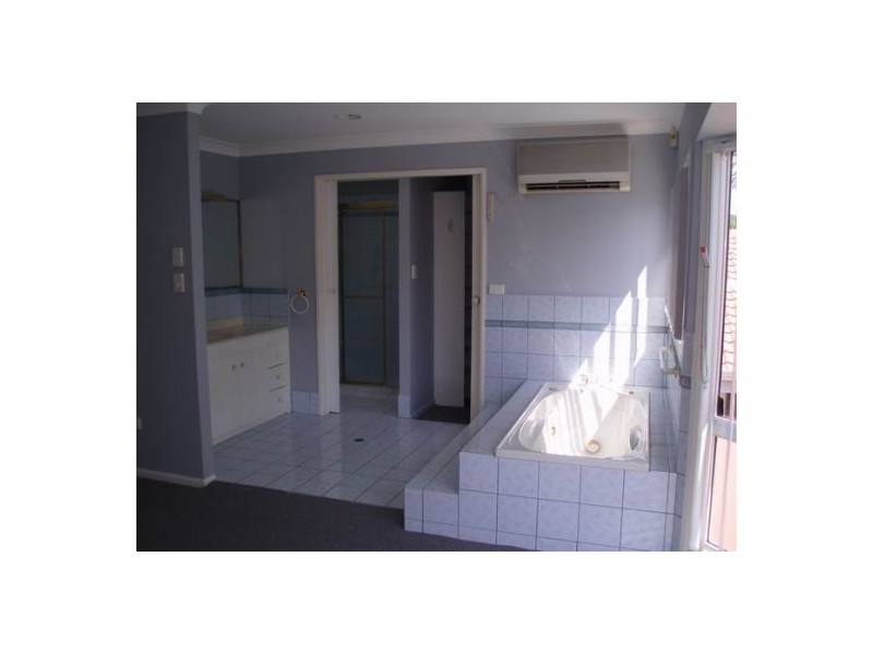 Isle Of Capri QLD 4217