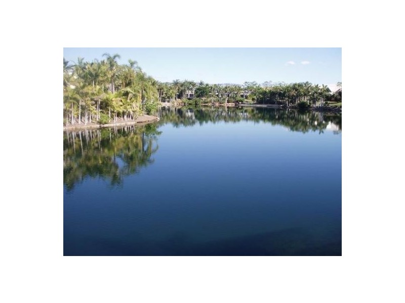 Clear Island Waters QLD 4226