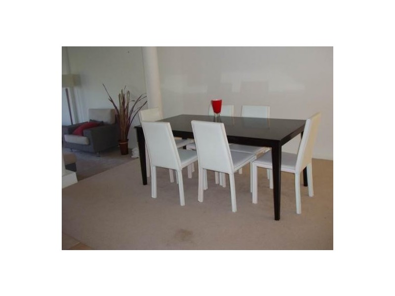 Clear Island Waters QLD 4226