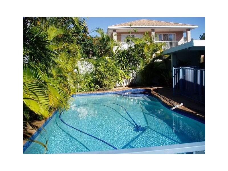 Isle Of Capri QLD 4217