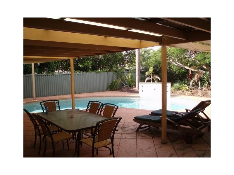 Isle Of Capri QLD 4217