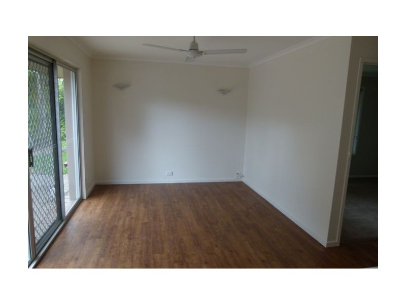 16 Carrabean Avenue, Ashmore QLD 4214