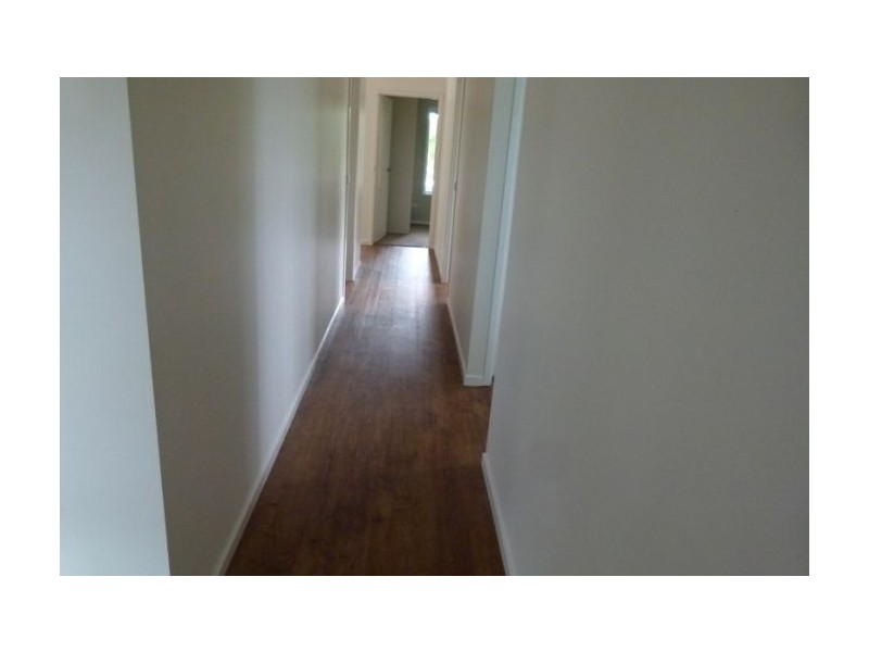 16 Carrabean Avenue, Ashmore QLD 4214