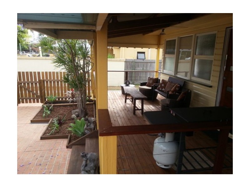 1/6 Ferny Fairway, Burleigh Heads QLD 4220