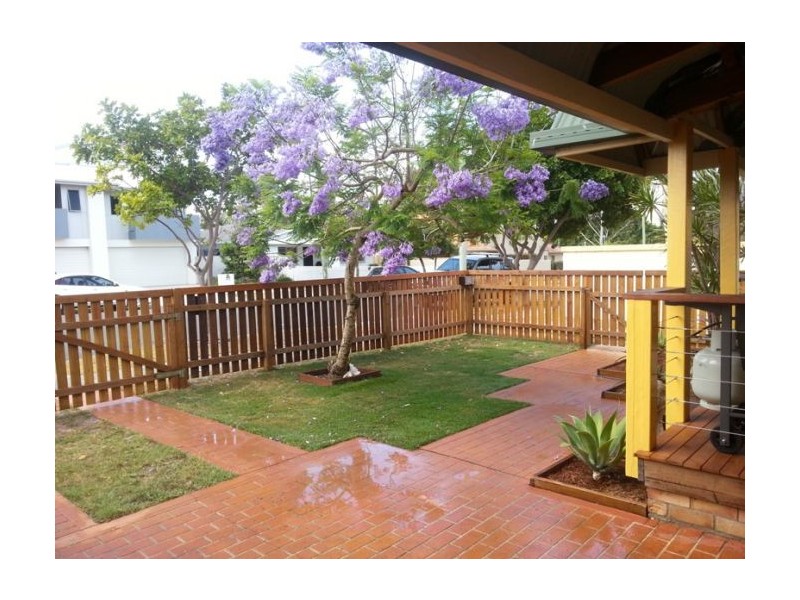 1/6 Ferny Fairway, Burleigh Heads QLD 4220