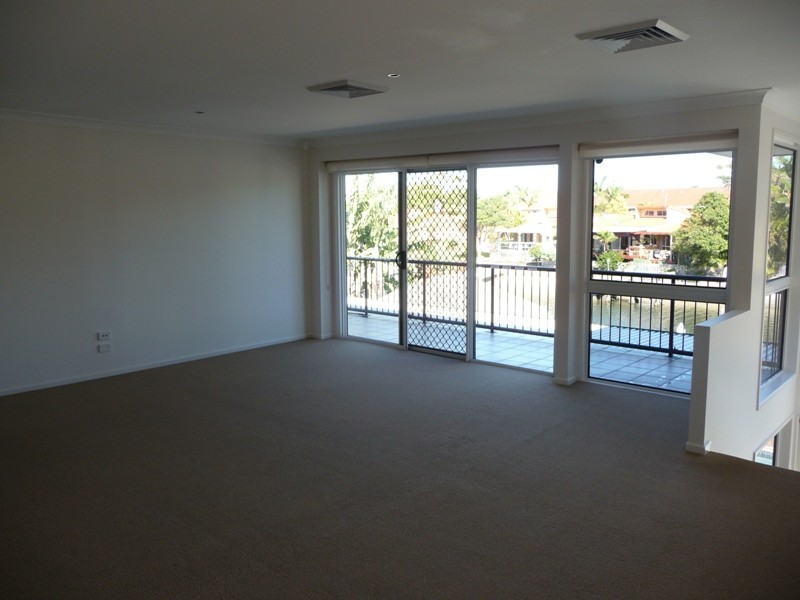 Isle Of Capri QLD 4217