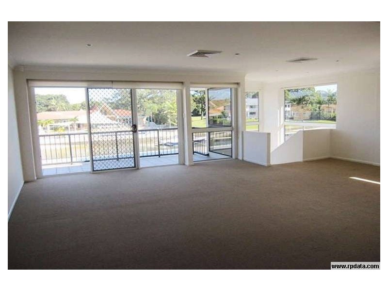 Isle Of Capri QLD 4217