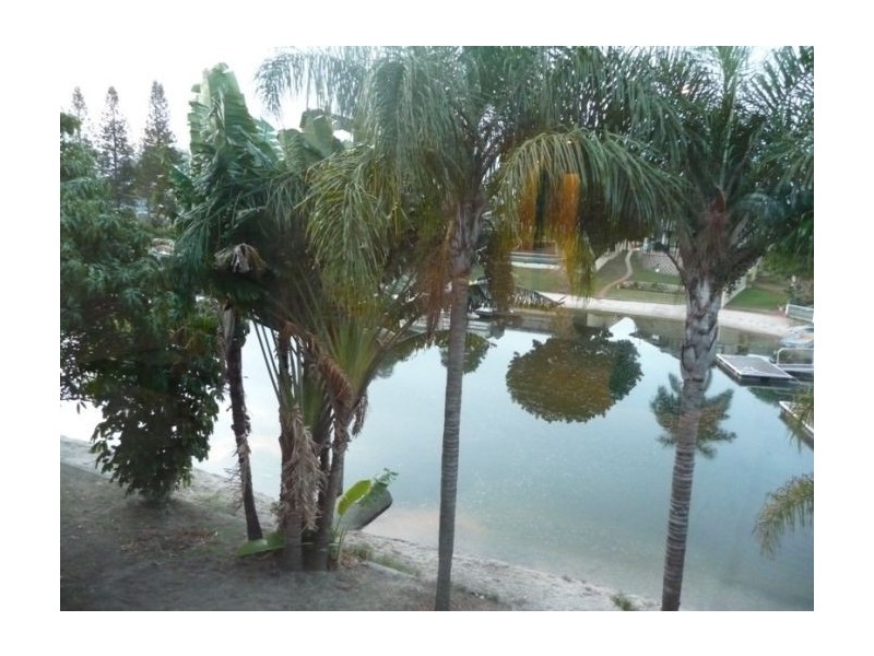 39 Karbunya Street, Mermaid Waters QLD 4218