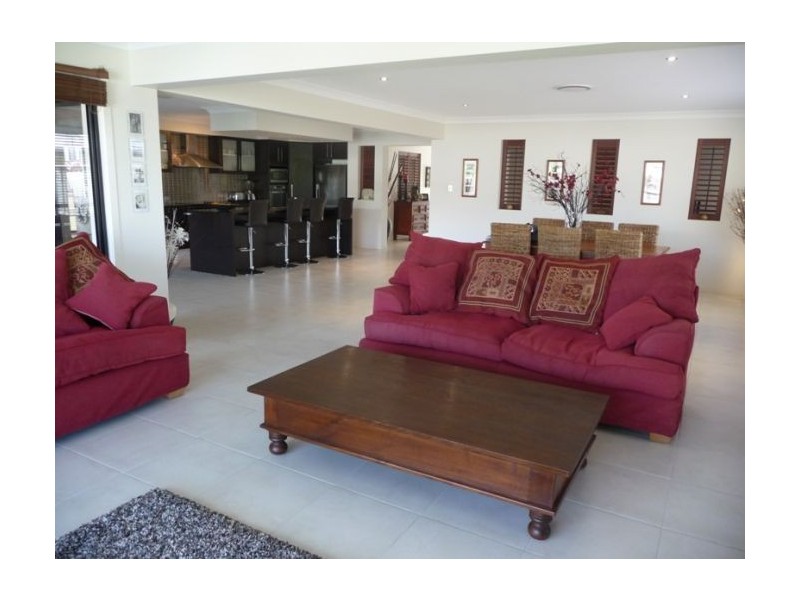 46 York Creek Crescent, Reedy Creek QLD 4227