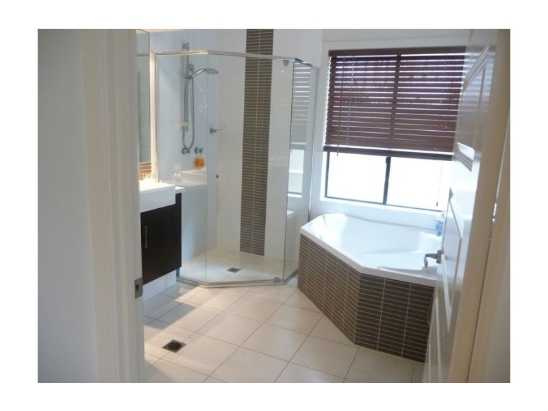 46 York Creek Crescent, Reedy Creek QLD 4227