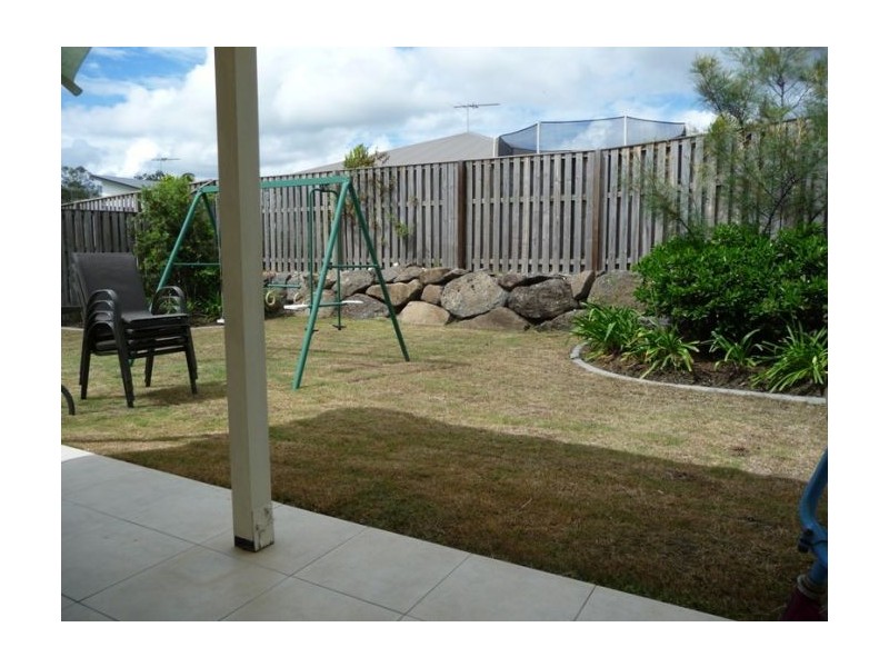 2/15 Benson st, Ormeau QLD 4208