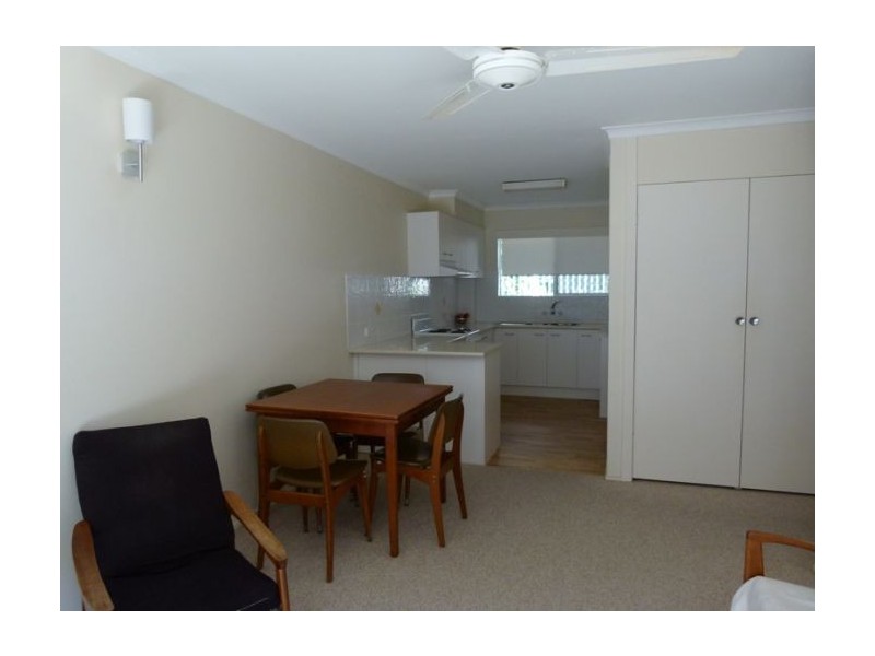 75 Old Burleigh Road, Broadbeach QLD 4218