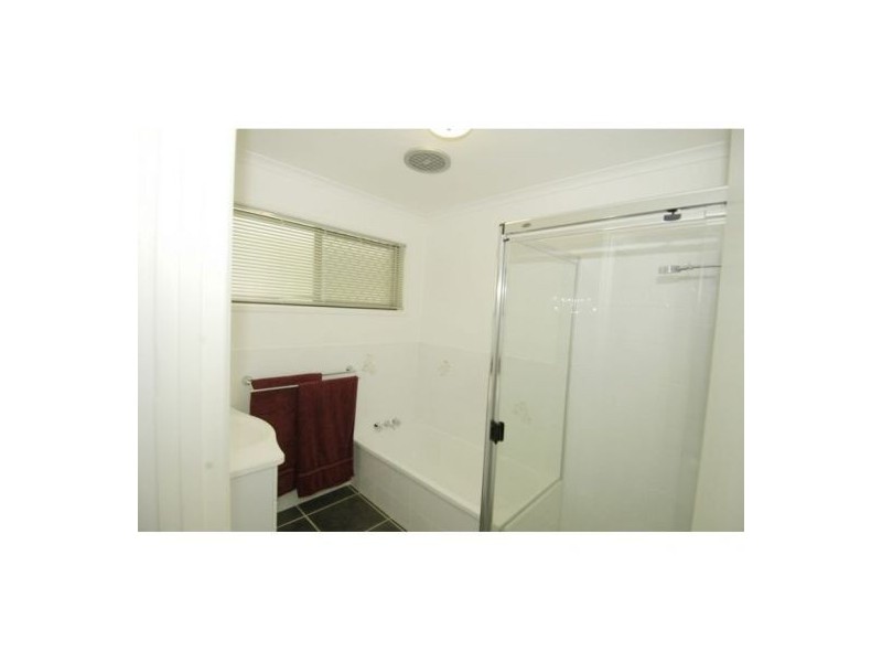 1 Belah Street, Ashmore QLD 4214