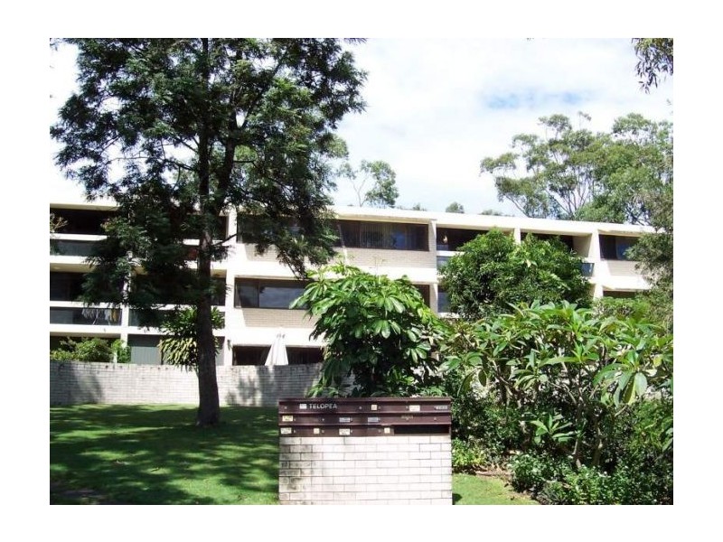 Broadbeach Waters QLD 4218