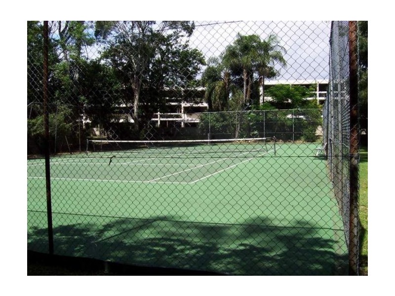 Broadbeach Waters QLD 4218