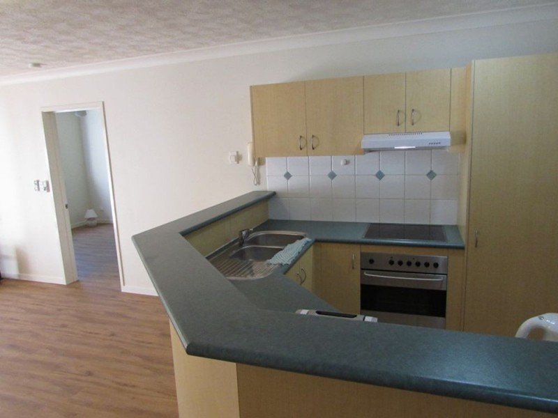 4/150 Marine Parade, Southport QLD 4215