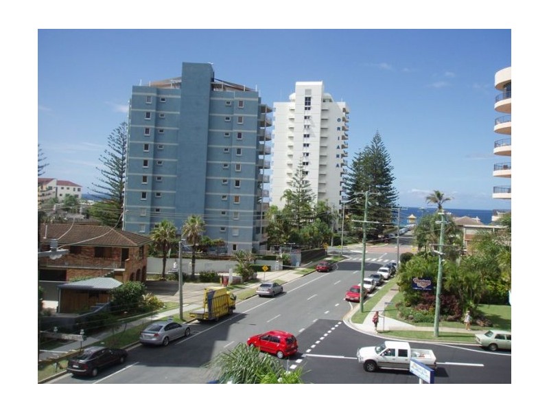 11/220 Surf Parade, Surfers Paradise QLD 4217