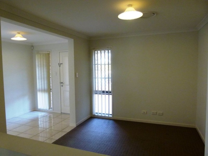 81 Highcrest Circuit, Molendinar QLD 4214