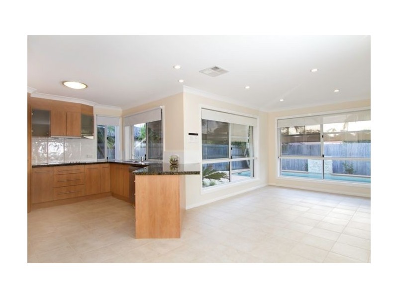 10 Leopard Tree Place, Molendinar QLD 4214