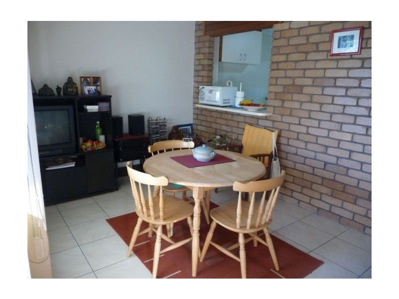 20 Dunlop Court, Mermaid Waters QLD 4218