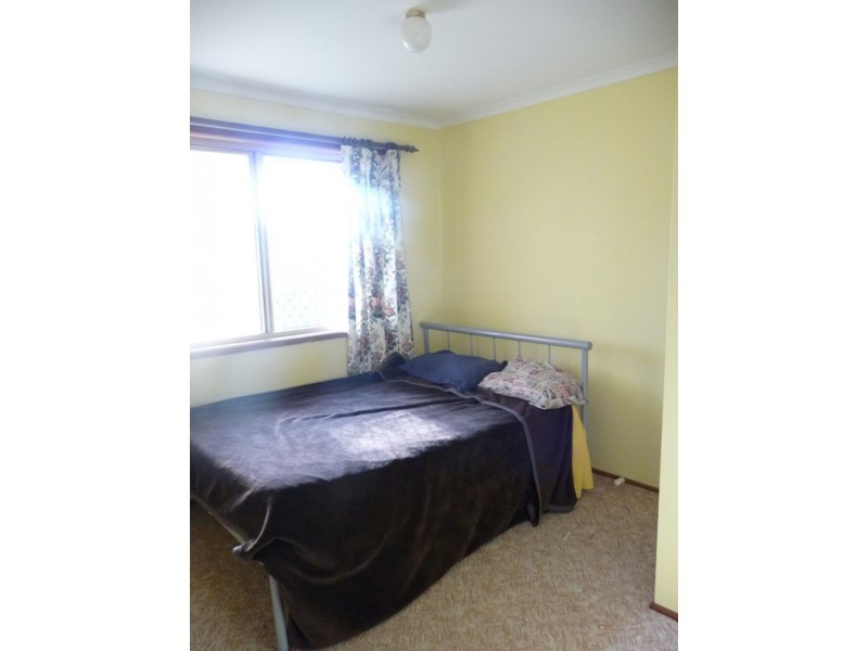 75 Universal Street, Oxenford QLD 4210