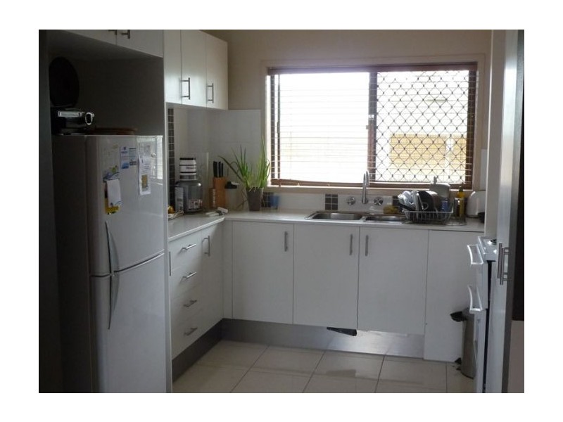 3/ 44 Sunrise Blvd, Surfers Paradise QLD 4217