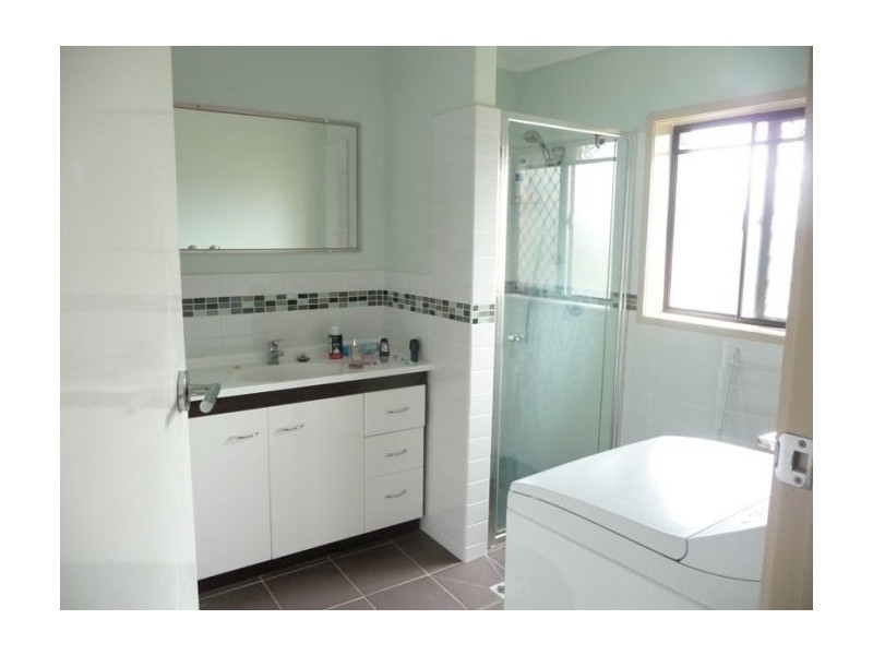 3/ 44 Sunrise Blvd, Surfers Paradise QLD 4217