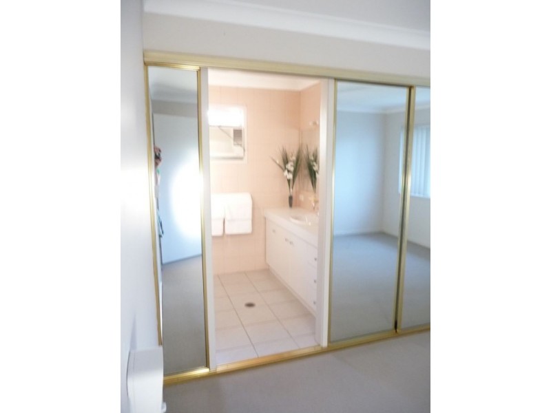 Isle Of Capri QLD 4217