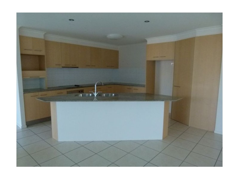 1 Redwood Place, Molendinar QLD 4214