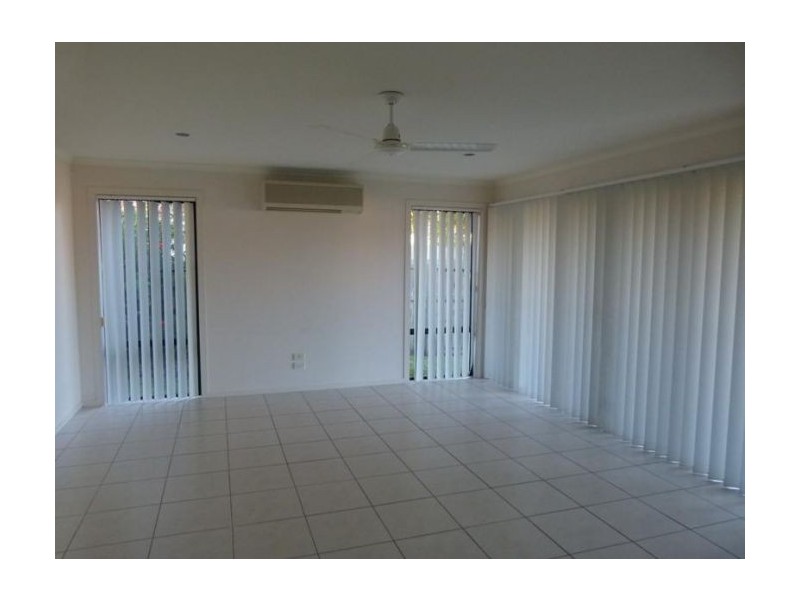 1 Redwood Place, Molendinar QLD 4214