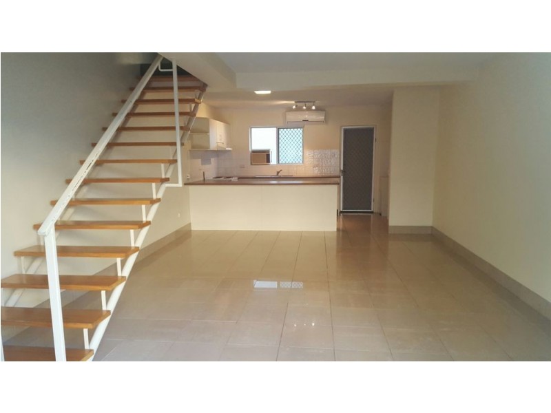 4/33 Wharf Road, Surfers Paradise QLD 4217