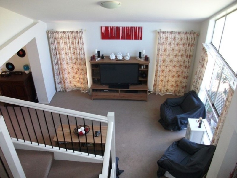 9 Rimu Place, Molendinar QLD 4214