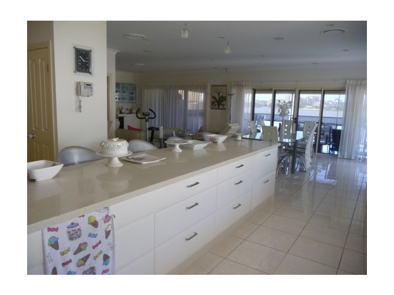 Varsity Lakes QLD 4227
