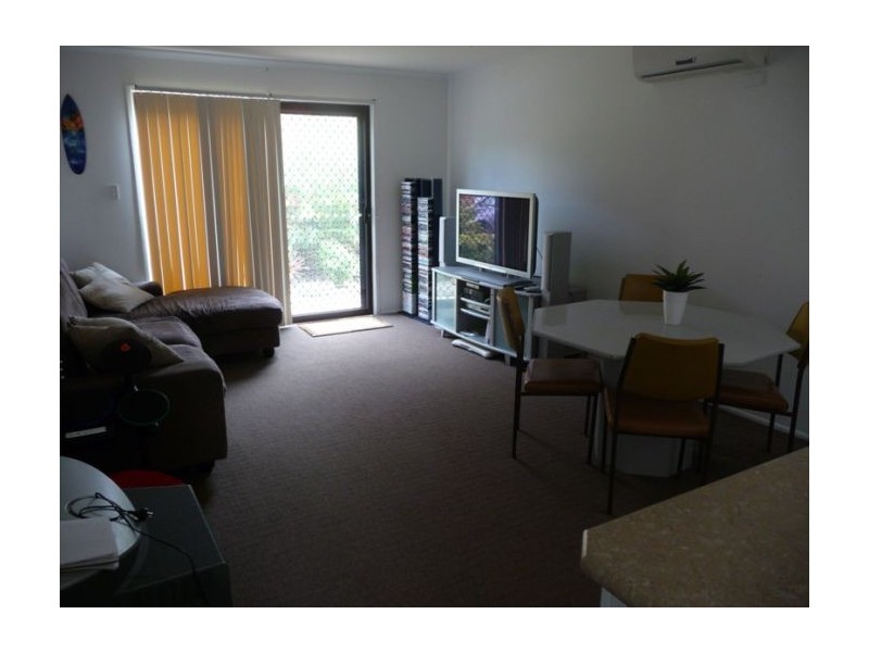 4/77 Sunshine Parade, Miami QLD 4220