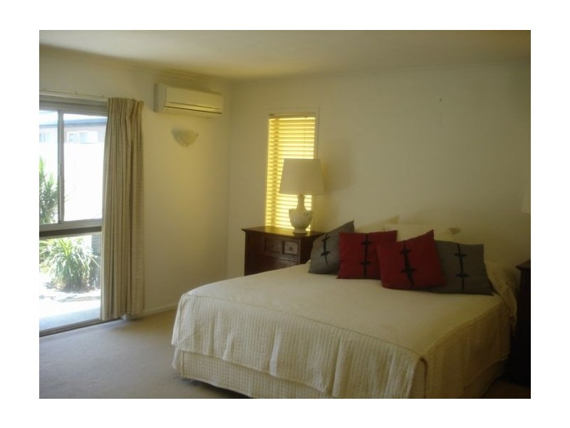 Isle Of Capri QLD 4217