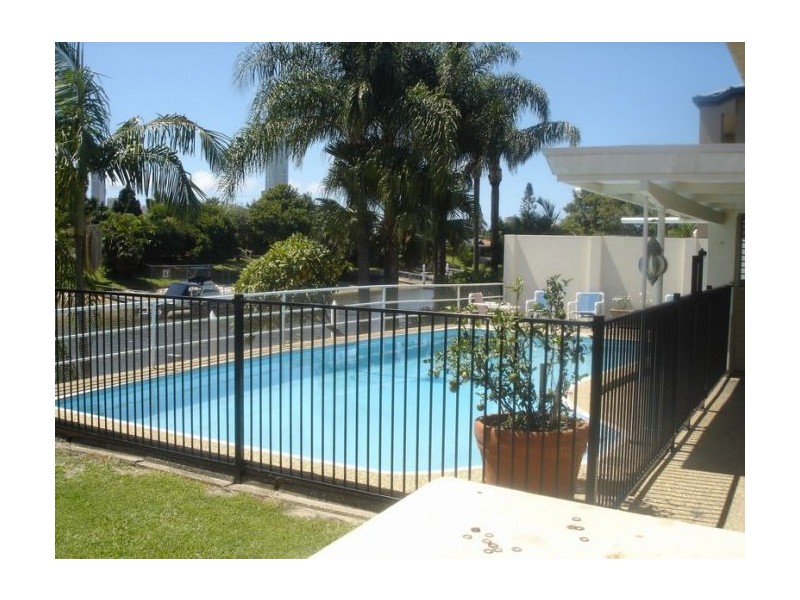 Isle Of Capri QLD 4217