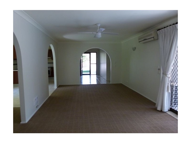 39 Honeyeater Drive, Burleigh Waters QLD 4220