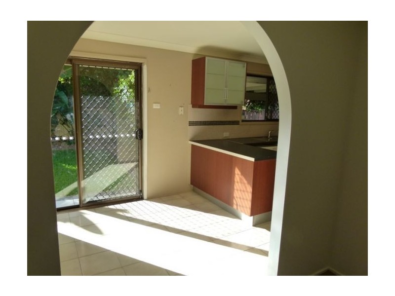 39 Honeyeater Drive, Burleigh Waters QLD 4220