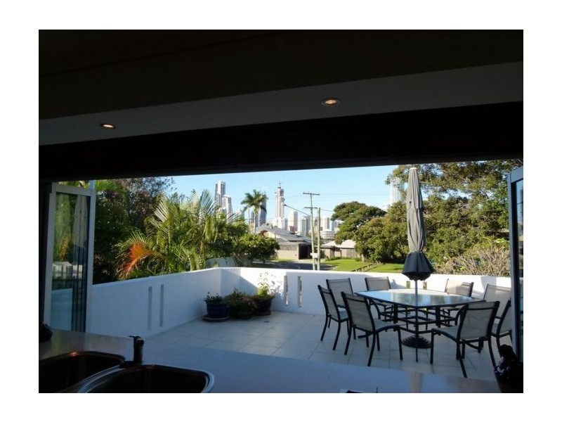 Isle Of Capri QLD 4217