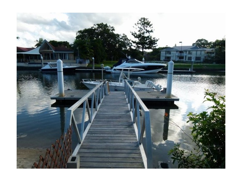 Isle Of Capri QLD 4217