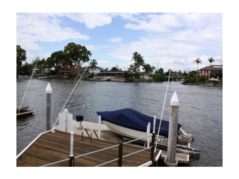 Isle Of Capri QLD 4217