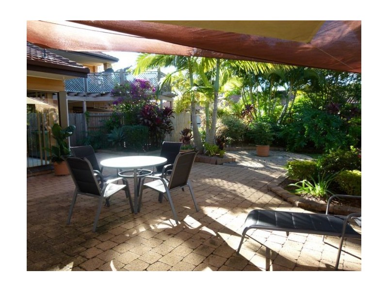 @/37 St Kevins Ave, Benowa QLD 4217